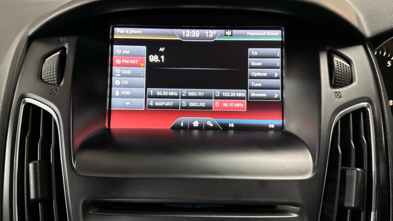 Ford Focus 1.6 125 Titanium 5dr Powershift Petrol Hatchback
